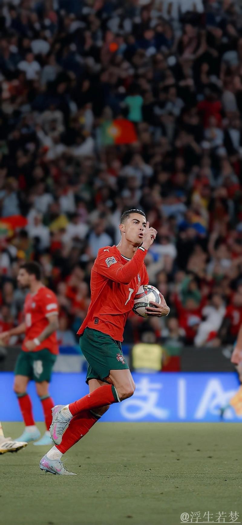 C罗续约悬而未决:对战绩不满望换帅 或为劲敌征战世俱杯 C罗续约悬而未决:对战绩不满望换帅 或为劲敌征战世俱杯