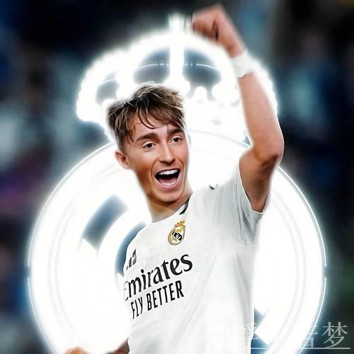 赫伊森:接到皇马邀请后毅然决然,为伯纳乌全心付出 赫伊森:接到皇马邀请后毅然决然,为伯纳乌全心付出